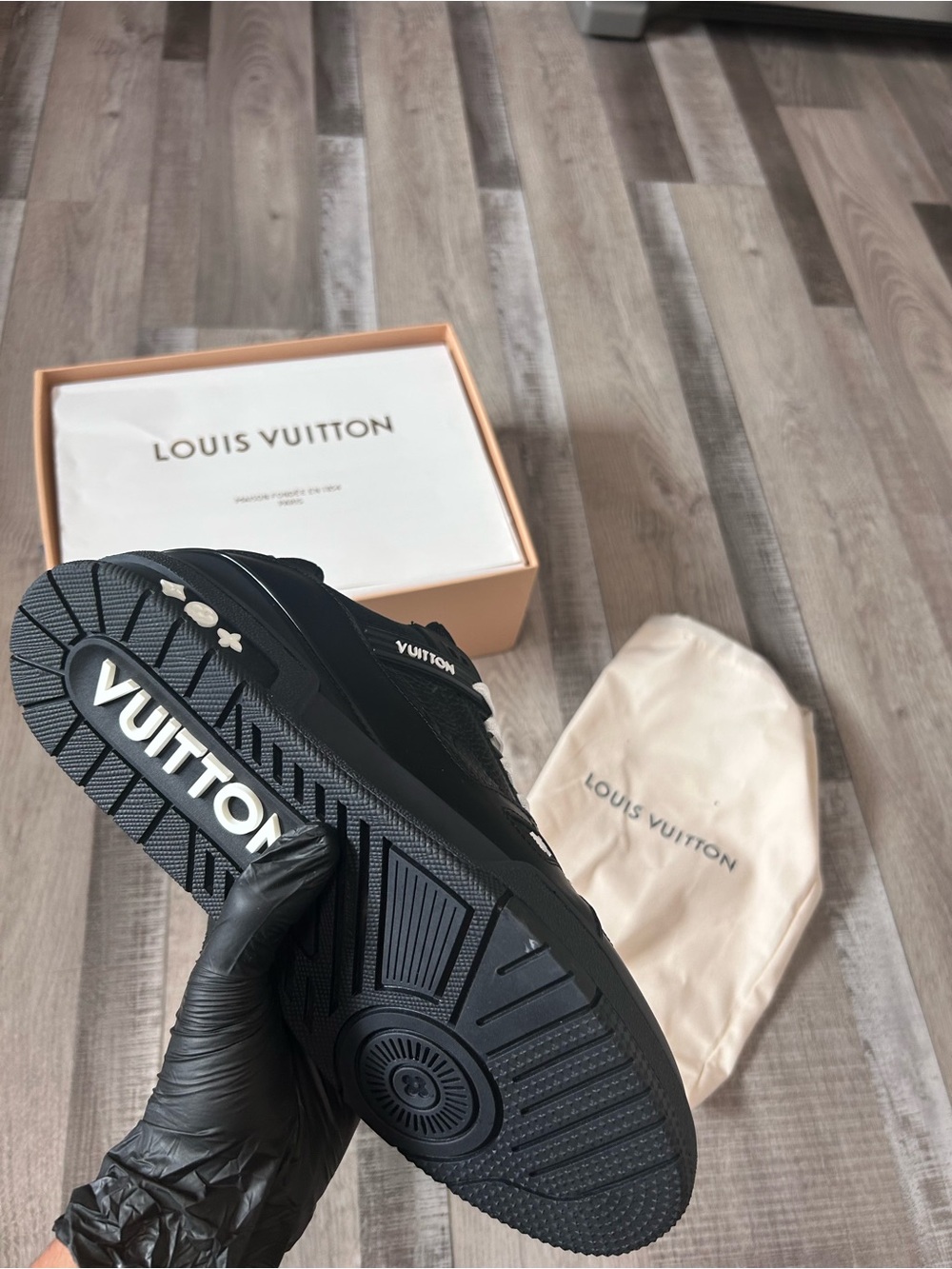 Louis Vuitton Black & White Men’s Low-Top Leather Sneaker - Picture 3 of 4